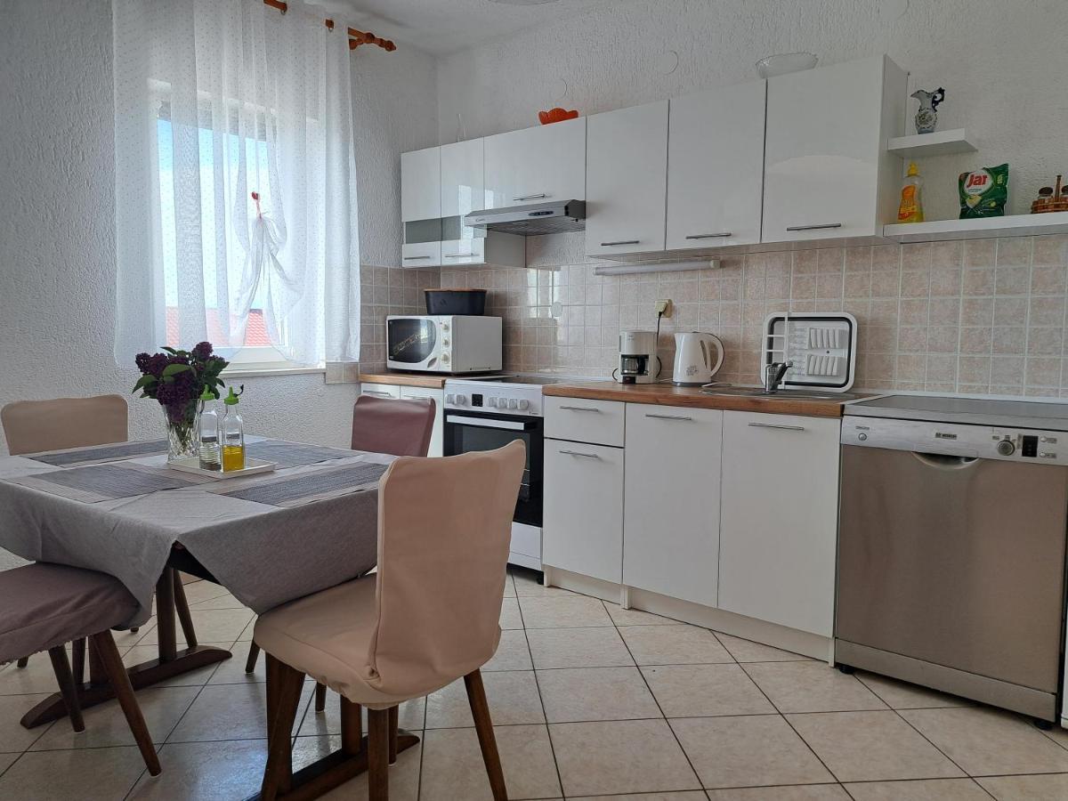 Guest House Angela Senj  Εξωτερικό φωτογραφία