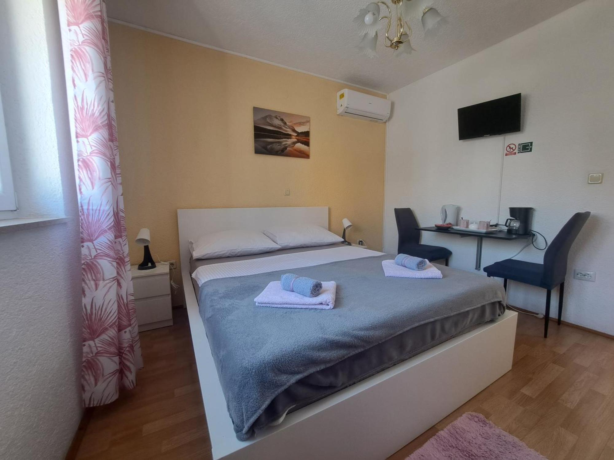 Guest House Angela Senj  Εξωτερικό φωτογραφία